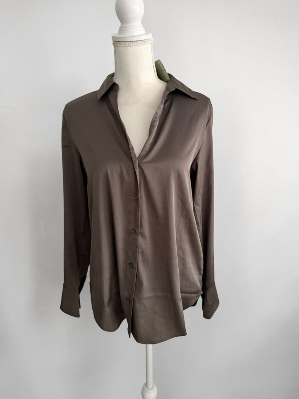H&M Gray Silky Long Sleeve Button Down Top Size Small NEW NWT